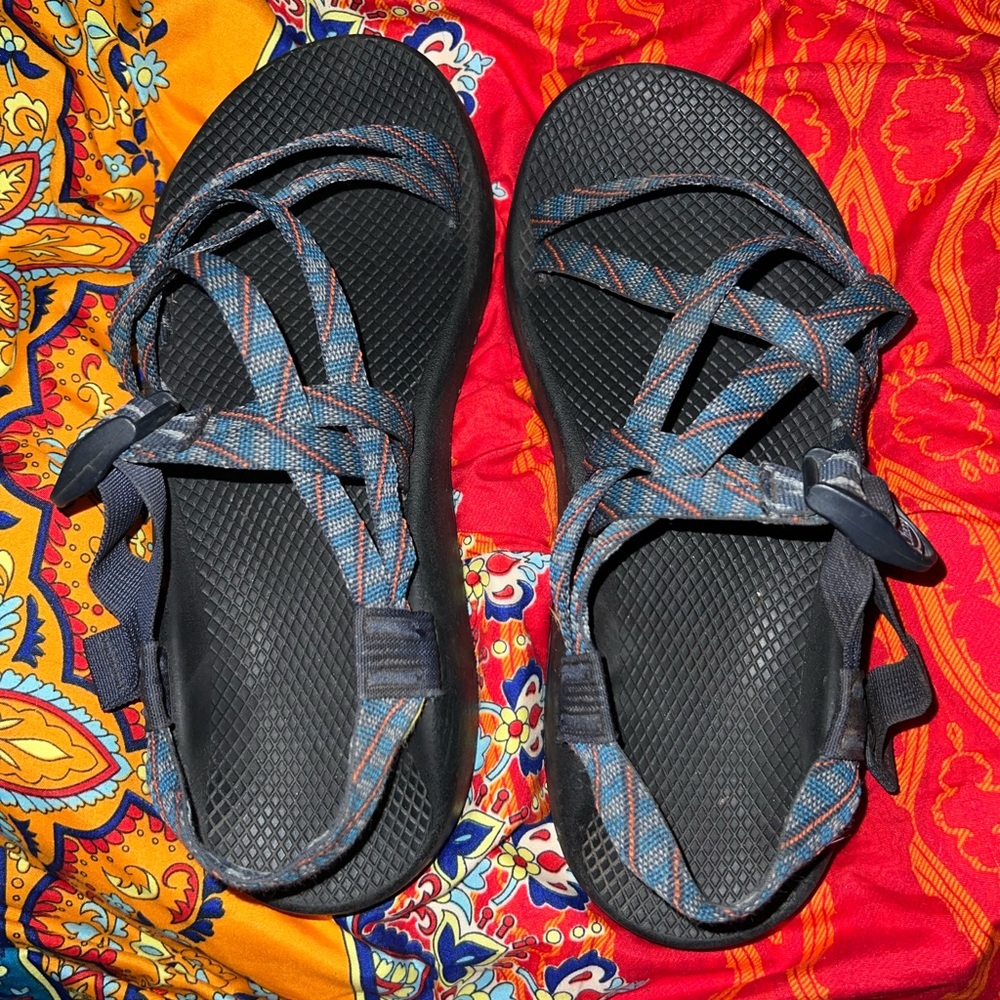 Men’s 10 Chaco sandals with double strap